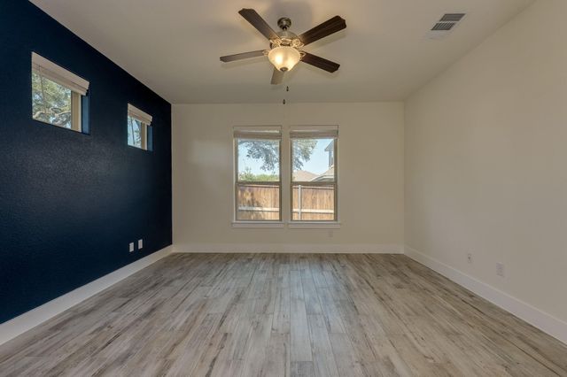 619 Parkline DR, Georgetown, TX 78626