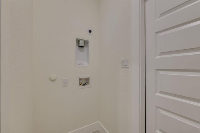 619 Parkline DR, Georgetown, TX 78626
