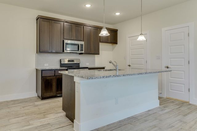 619 Parkline DR, Georgetown, TX 78626