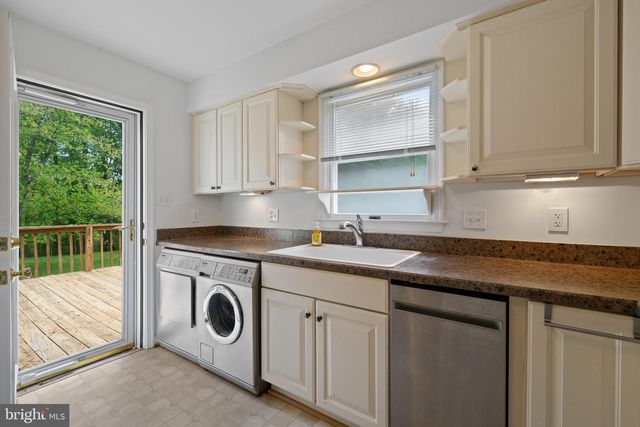 5681 HARDESTY RD, Sunderland, MD 20689