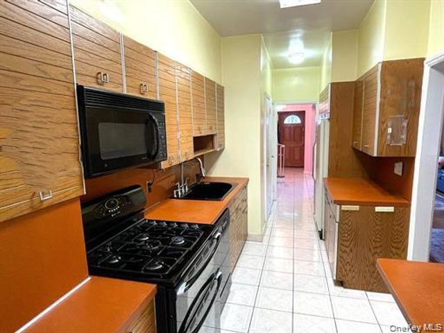 147-27 72nd Drive, Kew Garden Hills, NY 11367