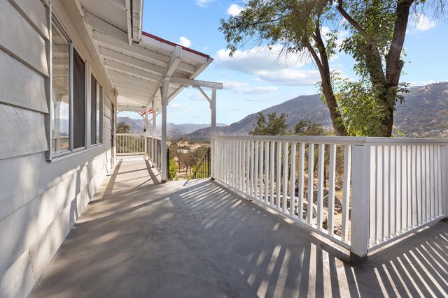 43157 Redstone Lane, Three Rivers, CA 93271