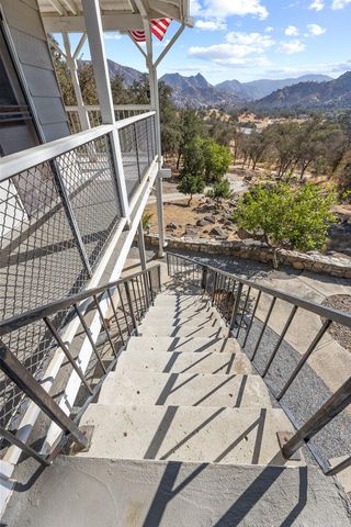 43157 Redstone Lane, Three Rivers, CA 93271