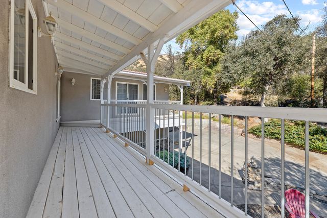 43157 Redstone Lane, Three Rivers, CA 93271