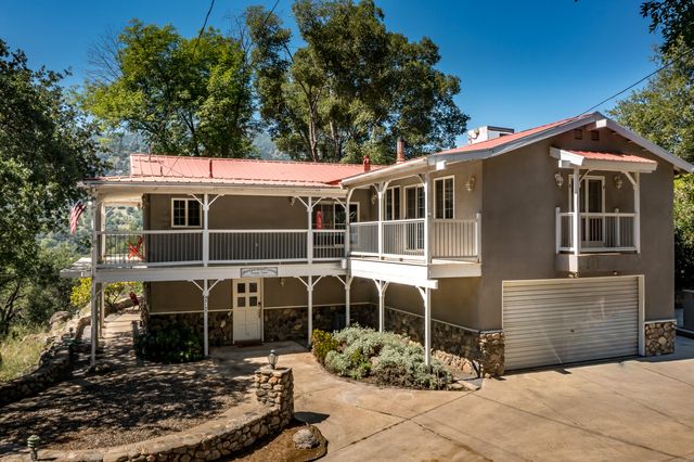 43157 Redstone Lane, Three Rivers, CA 93271