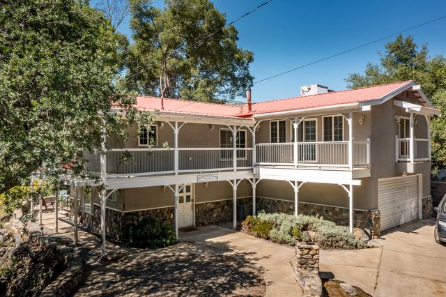 43157 Redstone Lane, Three Rivers, CA 93271