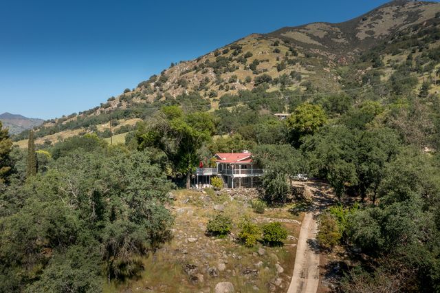 43157 Redstone Lane, Three Rivers, CA 93271