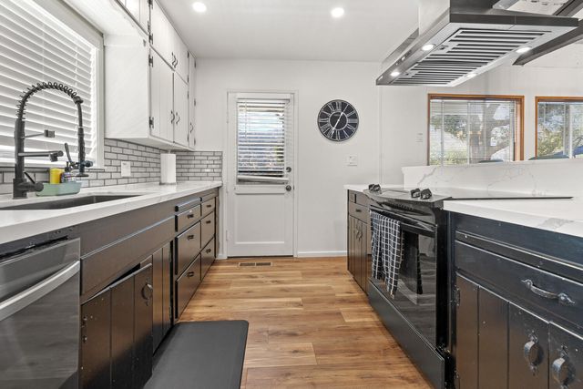 43157 Redstone Lane, Three Rivers, CA 93271