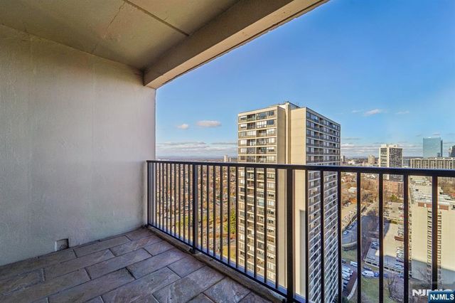 5 Horizon Road 2504, Fort Lee, NJ 07024