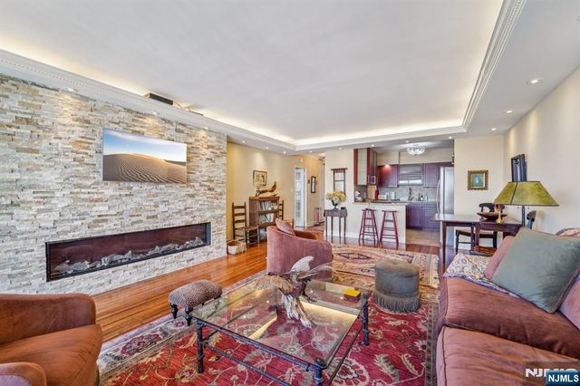 5 Horizon Road 2504, Fort Lee, NJ 07024