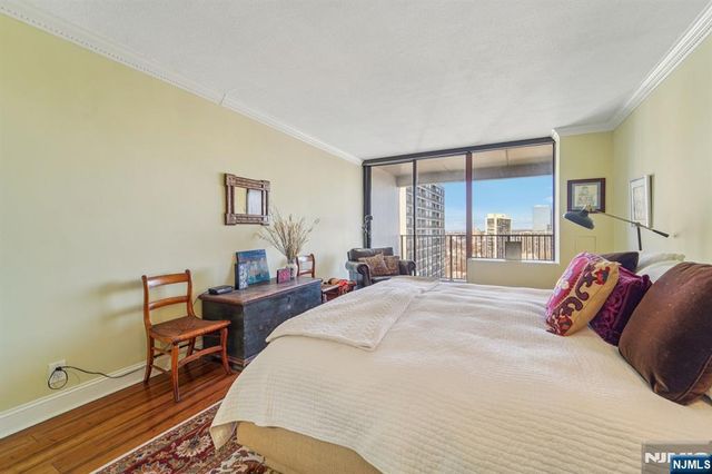 5 Horizon Road 2504, Fort Lee, NJ 07024