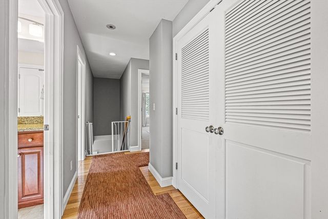 176 Washington St 176, Reading, MA 01867