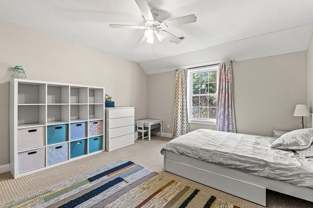 176 Washington St 176, Reading, MA 01867