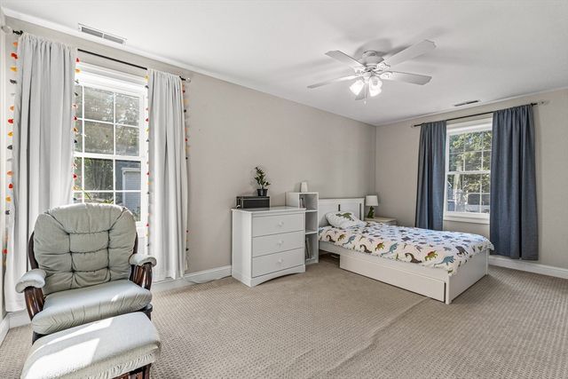 176 Washington St 176, Reading, MA 01867