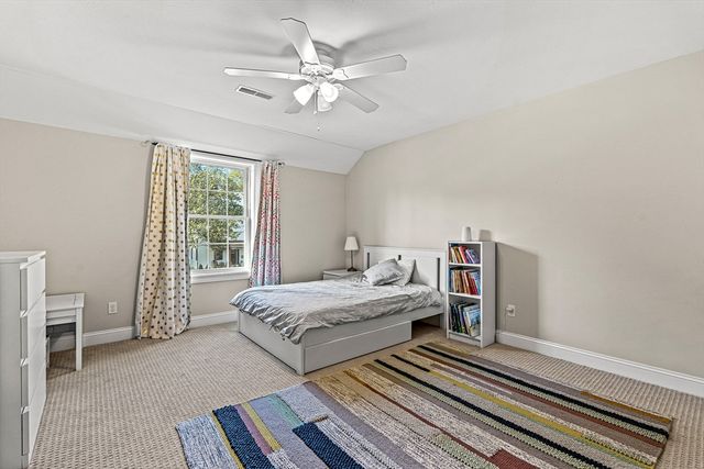 176 Washington St 176, Reading, MA 01867