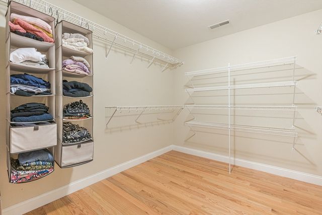 176 Washington St 176, Reading, MA 01867