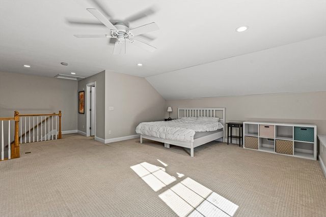 176 Washington St 176, Reading, MA 01867