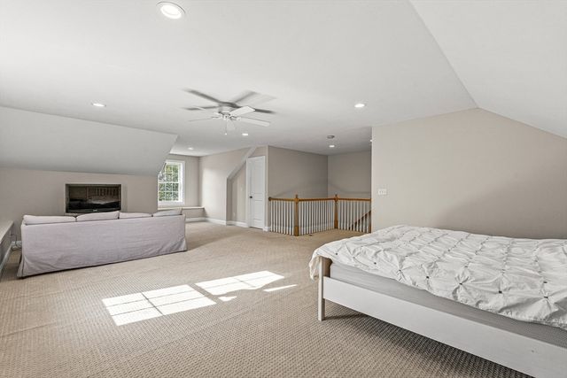 176 Washington St 176, Reading, MA 01867