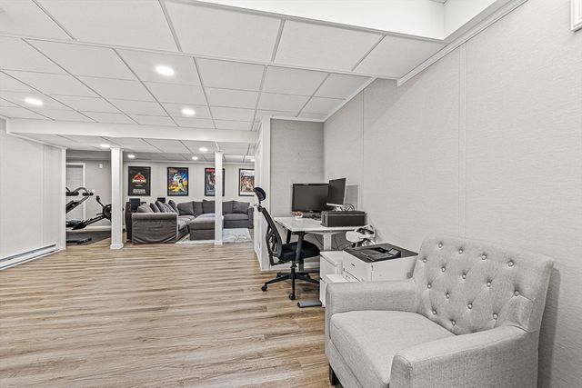 176 Washington St 176, Reading, MA 01867