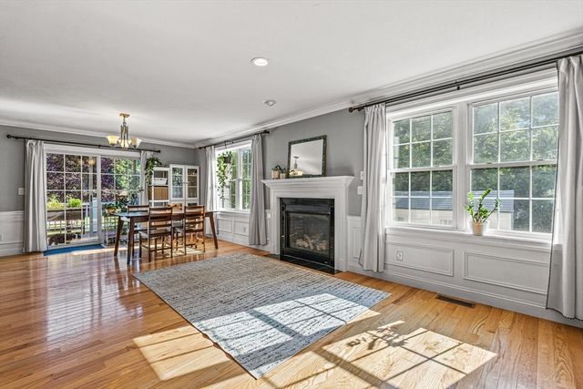 176 Washington St 176, Reading, MA 01867