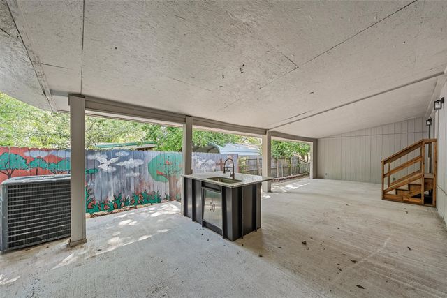 1524 E Avenue B, Temple, TX 76501