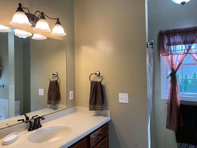 31 Servant Way, Southbridge, MA 01550