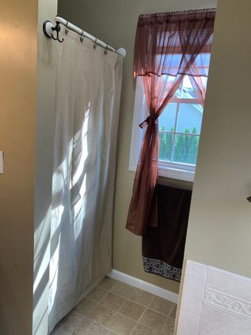31 Servant Way, Southbridge, MA 01550