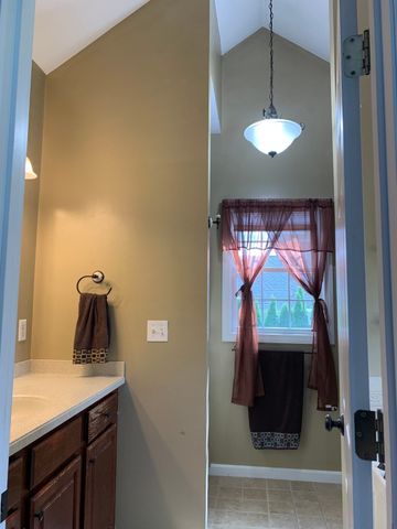 31 Servant Way, Southbridge, MA 01550