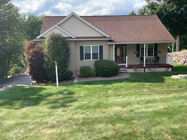31 Servant Way, Southbridge, MA 01550