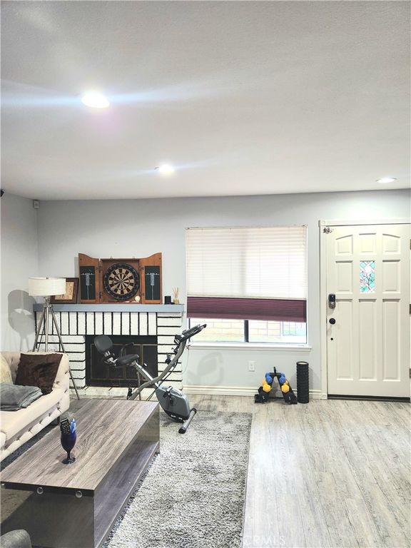 Image 5 of property listing at 9735 El Paseo, Rancho Cucamonga, CA 91730