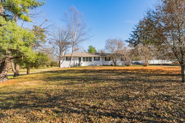 215 Donna Dr, Madison, TN 37115