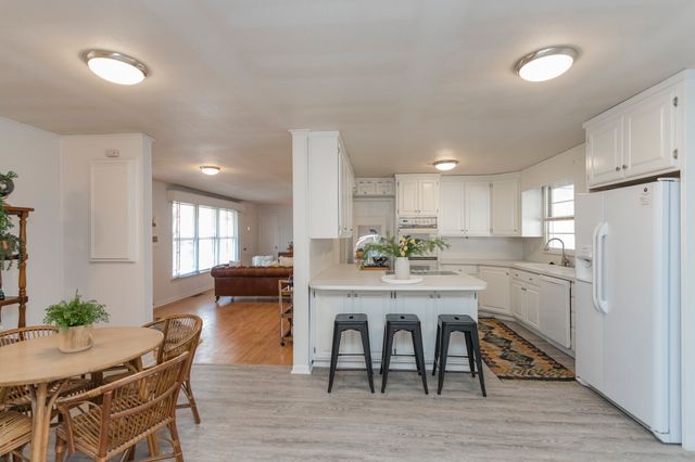 215 Donna Dr, Madison, TN 37115