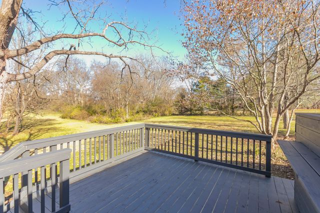 215 Donna Dr, Madison, TN 37115