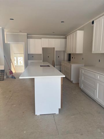 10505 Excalibur Drive, Shelby Twp, MI 48315