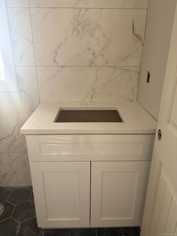 10505 Excalibur Drive, Shelby Twp, MI 48315