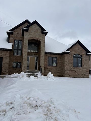 10505 Excalibur Drive, Shelby Twp, MI 48315