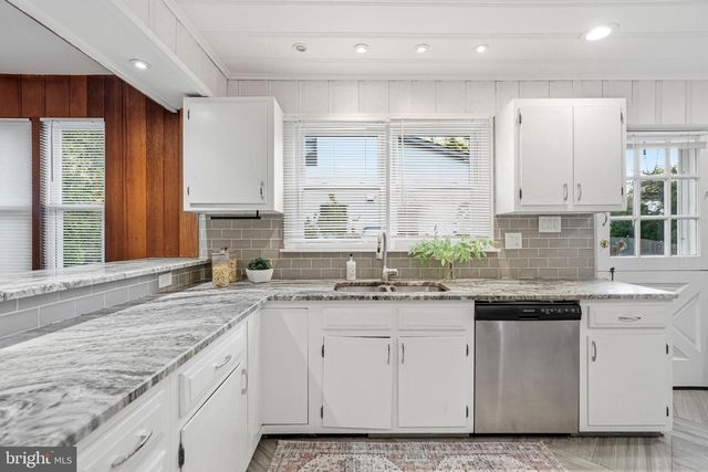 30 HARDING AVE, Cherry Hill, NJ 08002