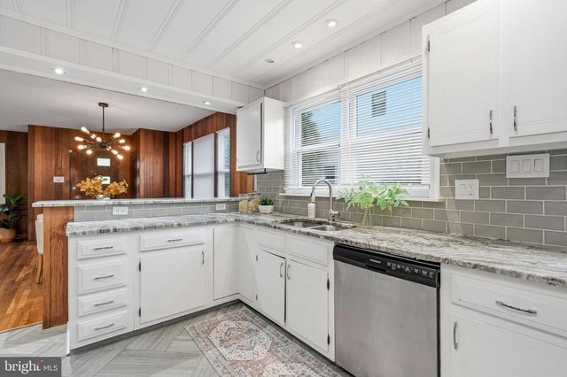 30 HARDING AVE, Cherry Hill, NJ 08002