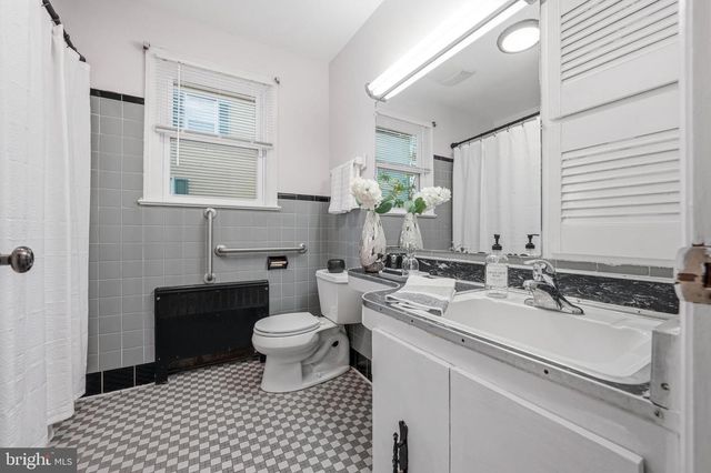 30 HARDING AVE, Cherry Hill, NJ 08002