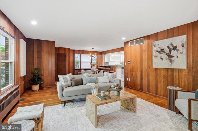 30 HARDING AVE, Cherry Hill, NJ 08002