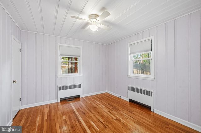 30 HARDING AVE, Cherry Hill, NJ 08002