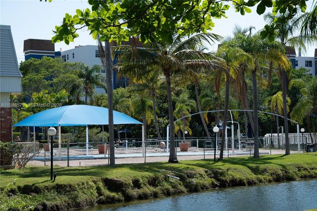 505 E Dania Beach Blvd 4-2E, Dania Beach, FL 33004