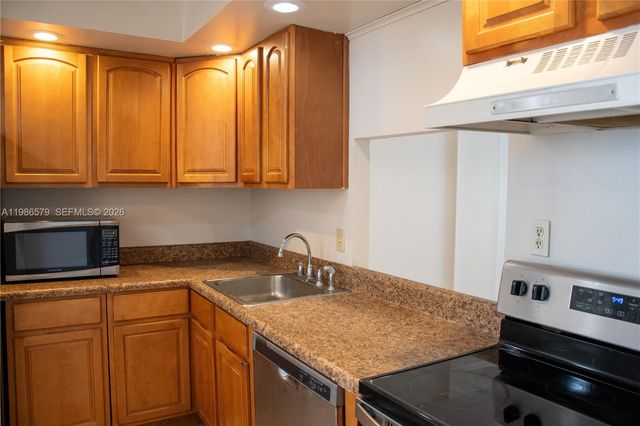 505 E Dania Beach Blvd 4-2E, Dania Beach, FL 33004