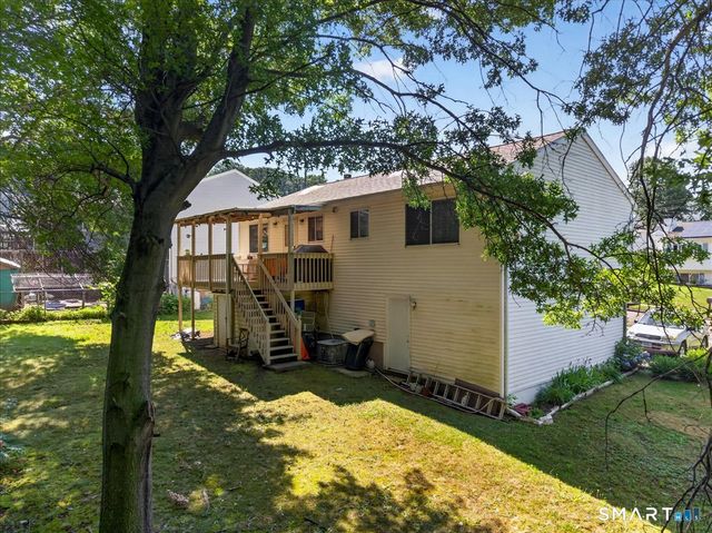 35 Mallard Lane, East Haven, CT 06512