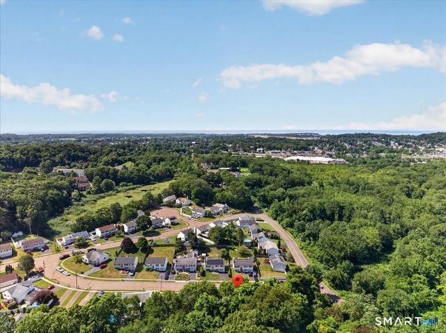 35 Mallard Lane, East Haven, CT 06512