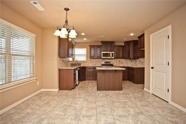 1906 Cypress Street, Bentonville, AR 72713