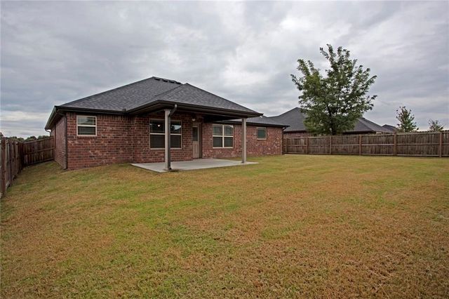 1906 Cypress Street, Bentonville, AR 72713