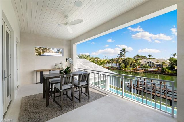 3455 Gin LN, Naples, FL 34102