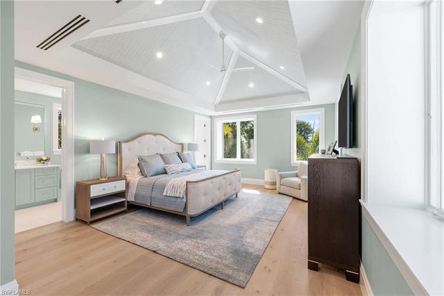 3455 Gin LN, Naples, FL 34102