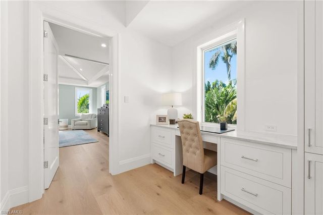 3455 Gin LN, Naples, FL 34102